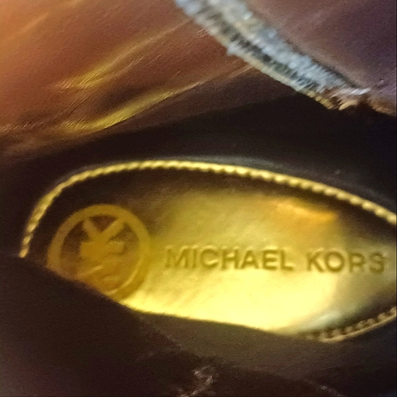 Michael Kors Gold Sneakers with Sleek Design - Picture 9 of 16